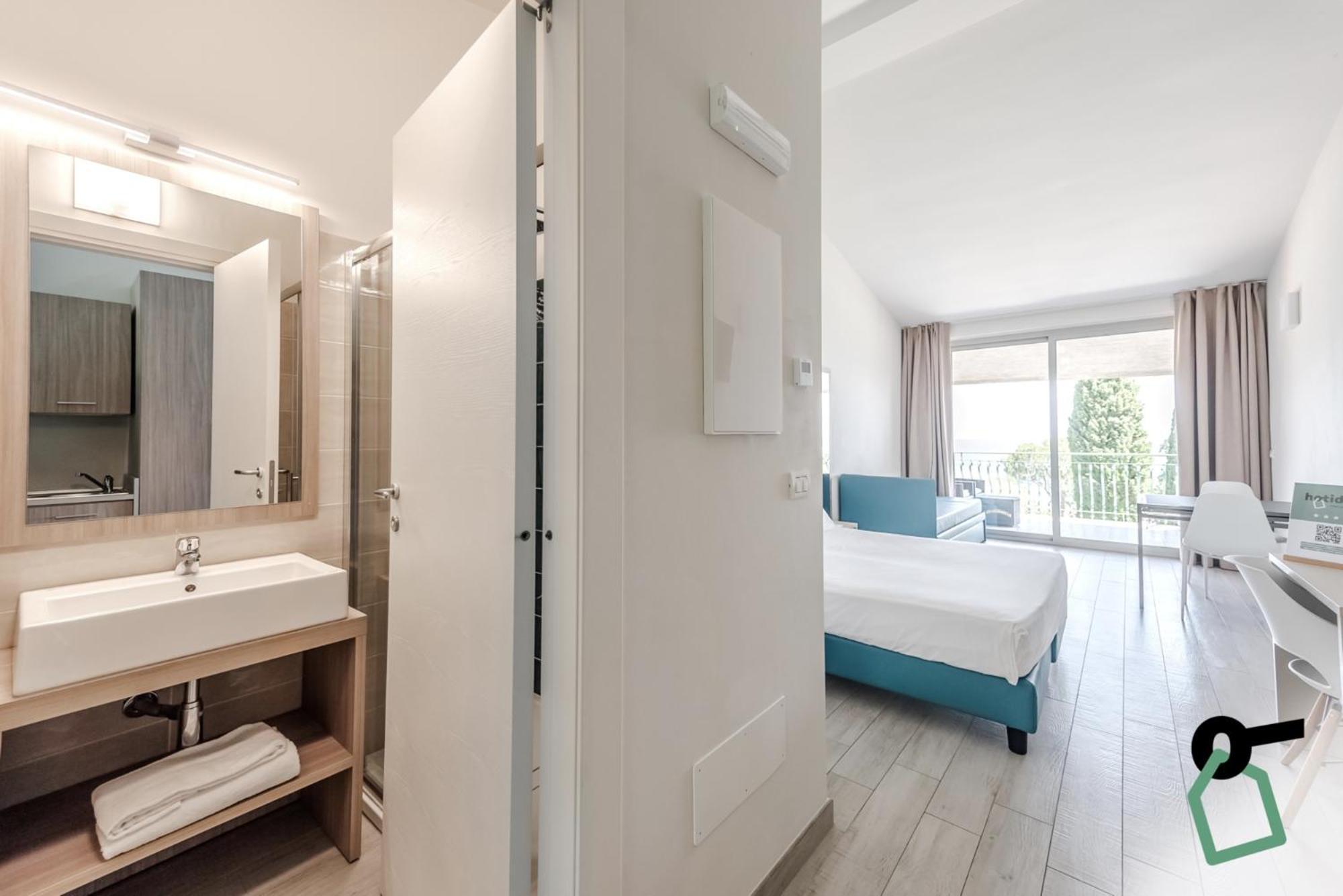 Hotiday Apartment Collection - Desenzano Desenzano del Garda Exteriér fotografie
