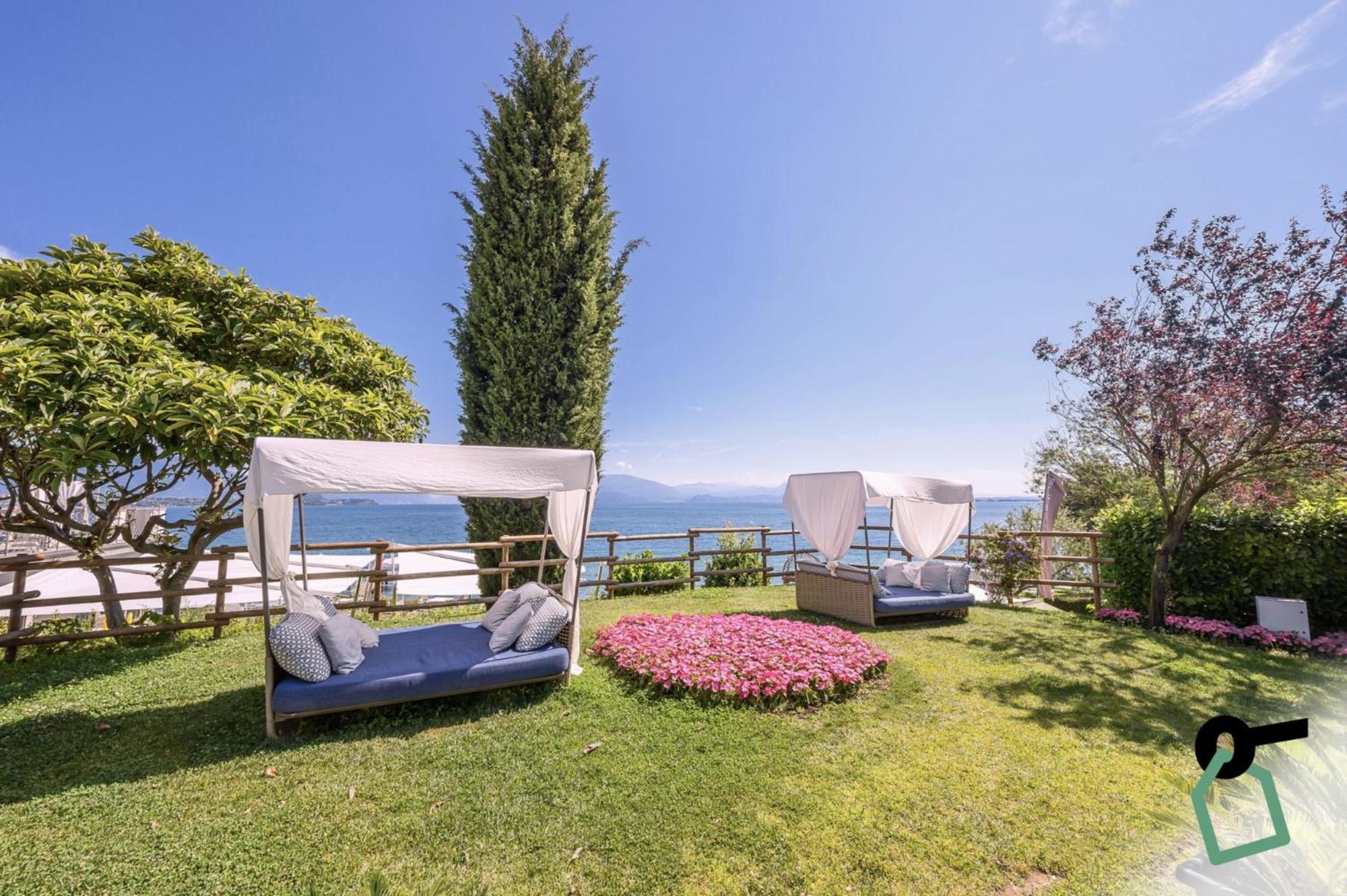Hotiday Apartment Collection - Desenzano Desenzano del Garda Exteriér fotografie