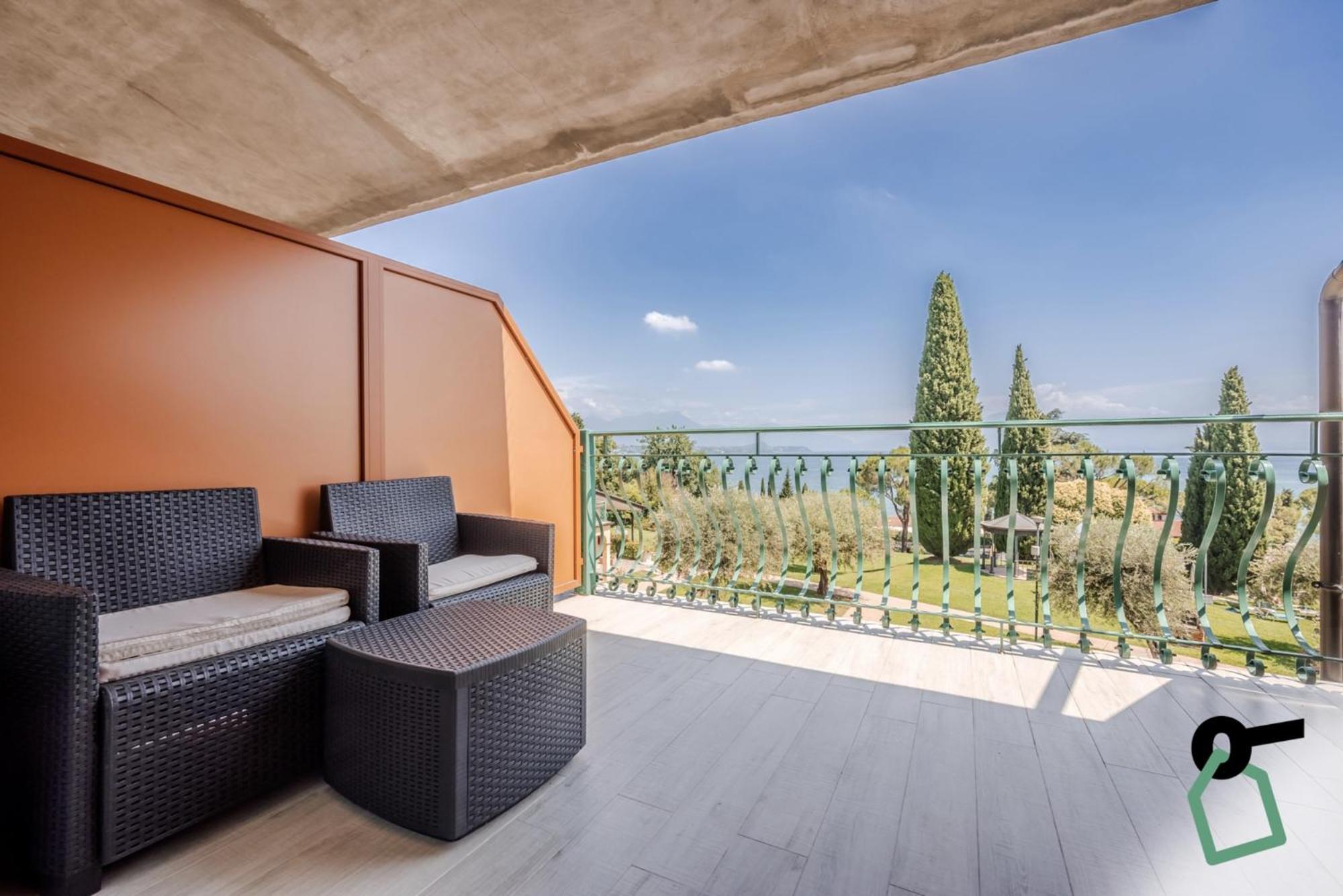 Hotiday Apartment Collection - Desenzano Desenzano del Garda Exteriér fotografie