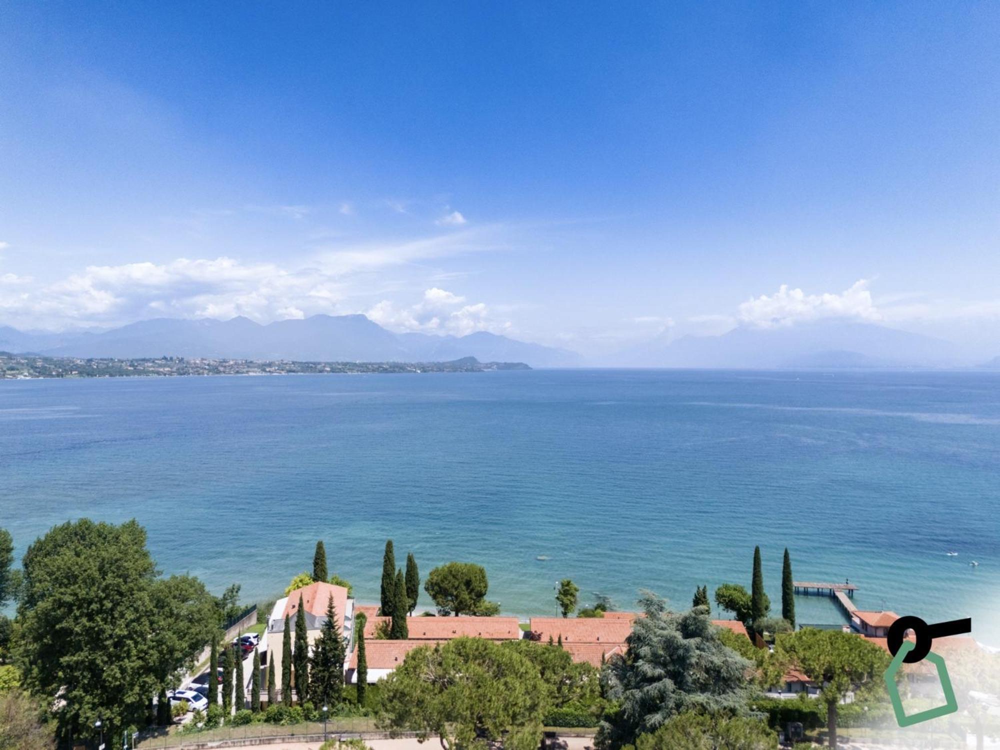 Hotiday Apartment Collection - Desenzano Desenzano del Garda Exteriér fotografie