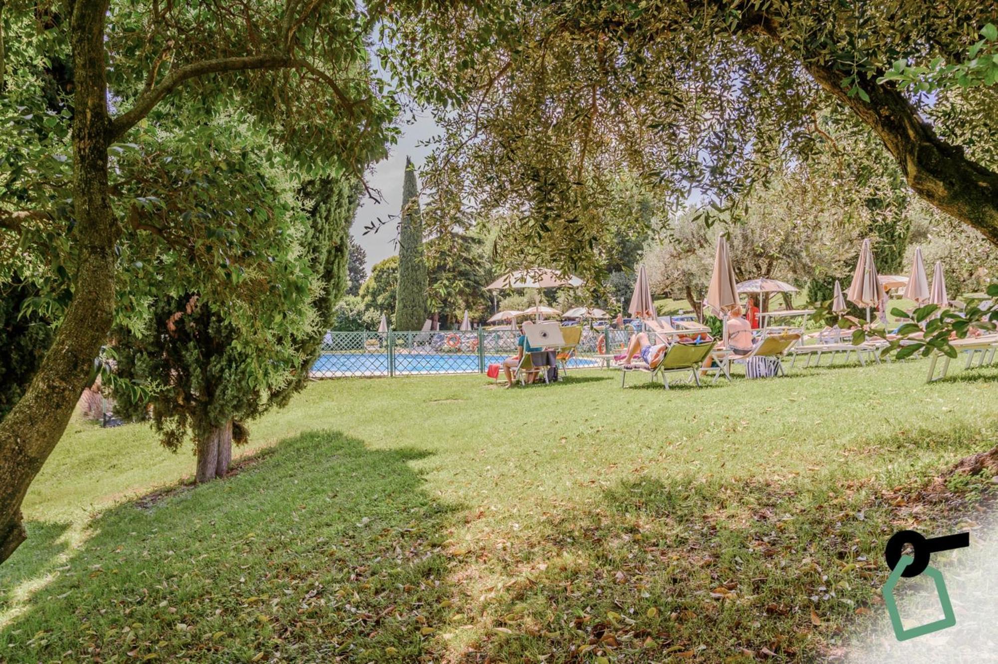 Hotiday Apartment Collection - Desenzano Desenzano del Garda Exteriér fotografie
